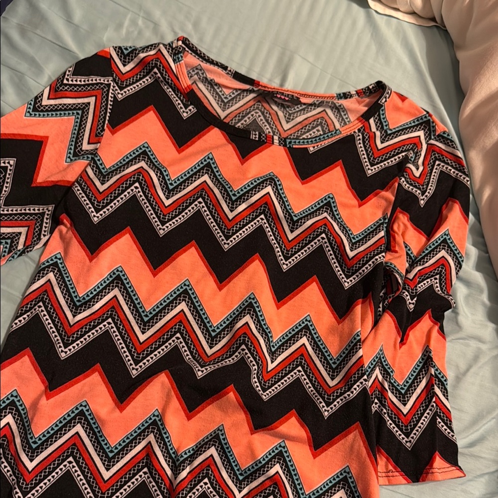 Discreet Orange and Black Graphic 3/4 Sleeve Blouse